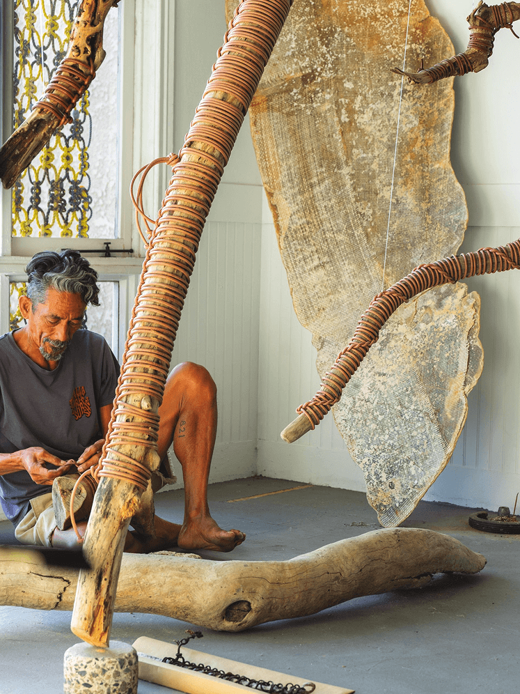 Image of a becomber.